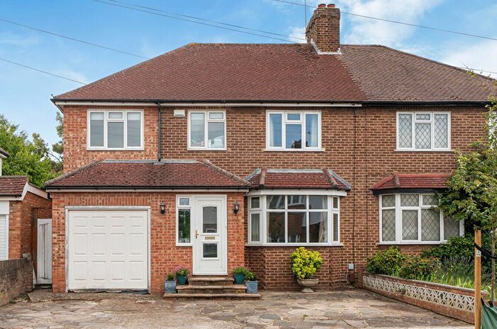 5 Bedroom Semi-Detached House For Sale In Kechill Gardens, Hayes, Kent, BR2