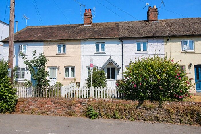 2 Bedroom Terraced House For Sale In Station Road, Borough Green, TN15