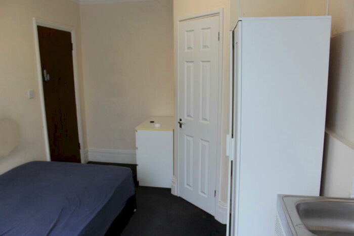 1 Bedroom Terraced House To Rent In Woodend Road, Erdington, B24