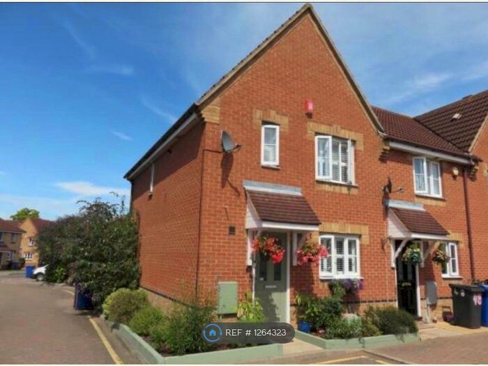 3 Bedroom End Of Terrace House To Rent In Swiftsure Road, Chafford Hundred, Grays RM16