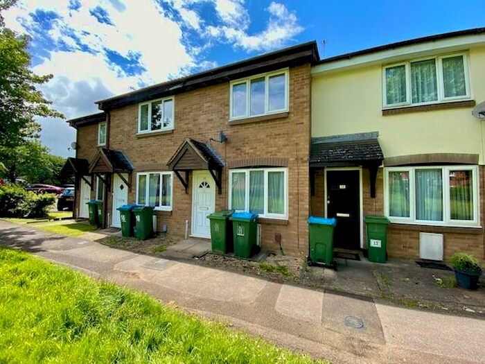 2 Bedroom Terraced House To Rent In Vickery Walk, Aylesbury, HP21