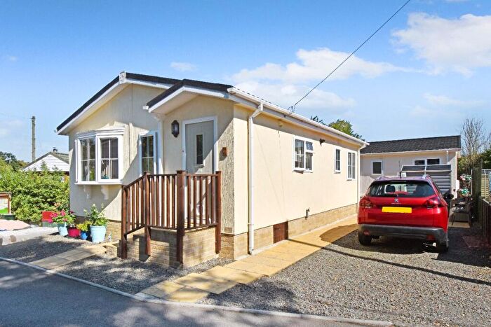 2 Bedroom Park Home For Sale In Oaklands Park, Glendale Road, Okehampton, EX20