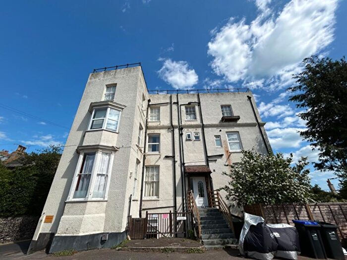 1 Bedroom Property To Rent In Crow Hill, Henley Lawns, Broadstairs, Kent, CT10