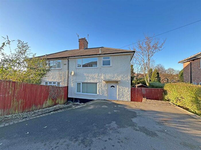 3 Bedroom Semi-Detached House To Rent In Bonnington Crescent, Nottingham, NG5