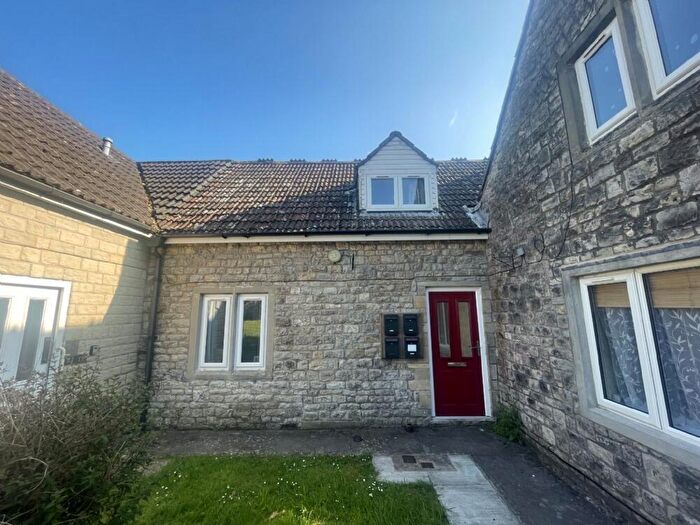 1 Bedroom Flat To Rent In Angwin Close, Shepton Mallet, BA4