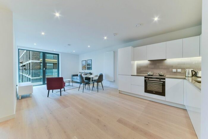 1 Bedroom Flat To Rent In John Cabot House, Roya Wharf, London, E16