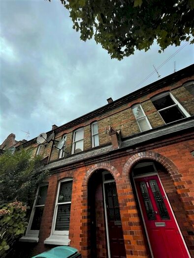 4 Bedroom Terraced House To Rent In Lymington Avenue, London, N22