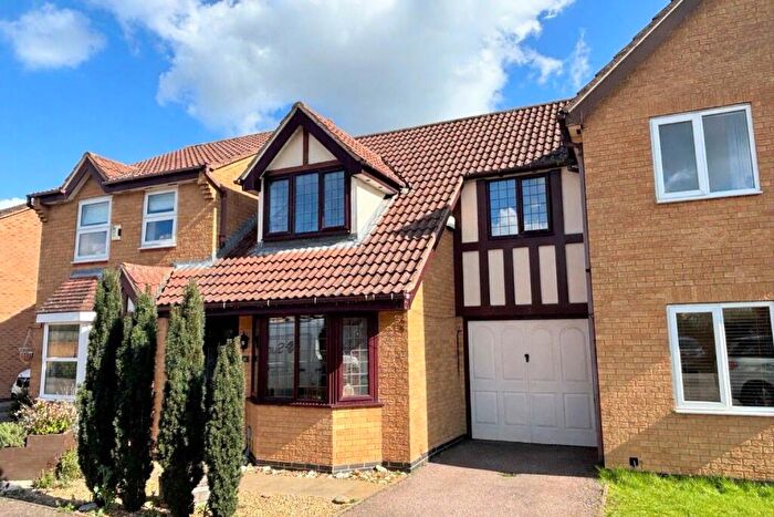 3 Bedroom House For Sale In Aldwell Close, Wootton, Northampton, NN4