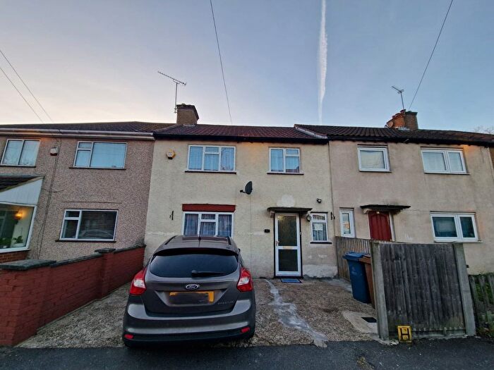 3 Bedroom Terraced House To Rent In The Broadway, Wealdstone, Harrow, Middlesex, HA3