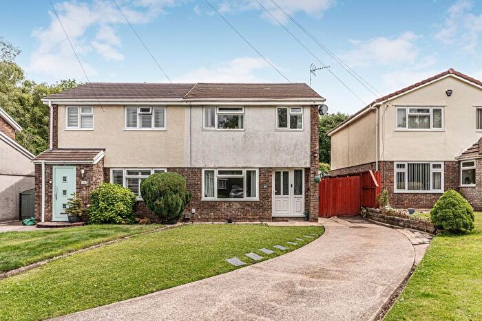 3 Bedroom Semi Detached House For Sale In Ffordd Yr Ywen, Tonteg, Pontypridd, CF38