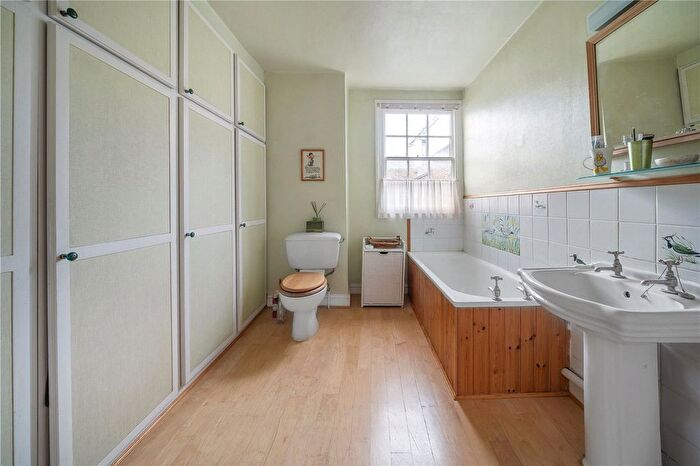 3 Bedroom Terraced House For Sale In Hillgate Street, Kensington, London, W8