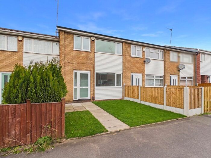 3 Bedroom Town House For Sale In Bramble Drive, Nottingham, NG3