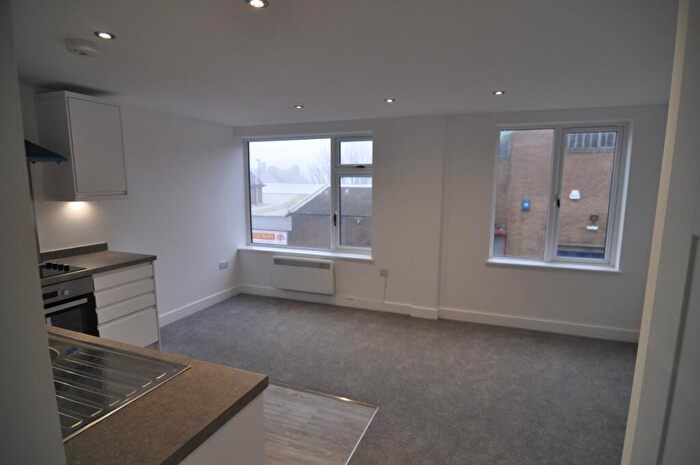 1 Bedroom Apartment To Rent In King Street, Hoyland, S74