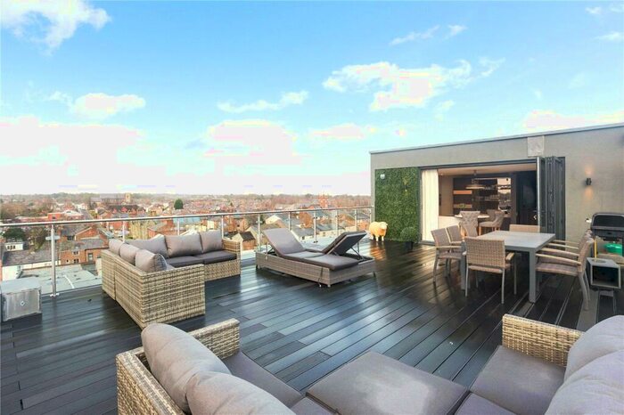 2 Bedroom Penthouse To Rent In Lusso, Craven House, Churchill Way, Macclesfield, Cheshire, SK11