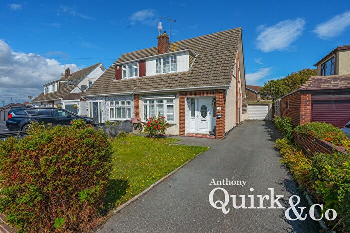 3 Bedroom Semi-Detached House For Sale In Thorney Bay Road, Canvey Island, SS8
