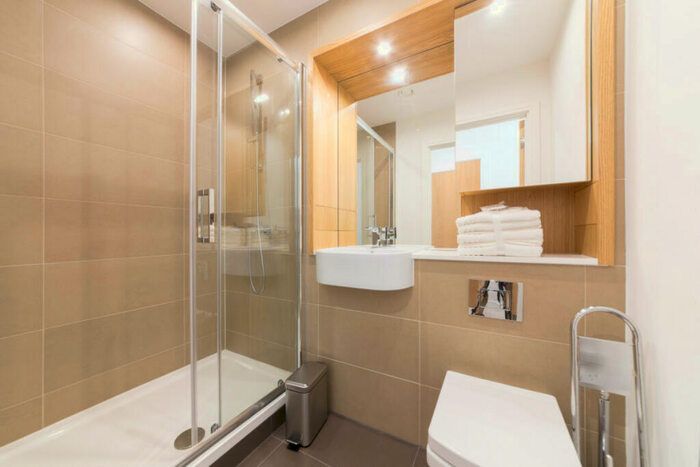 2 Bedroom Apartment To Rent In Sky View Tower, Stratford, E15