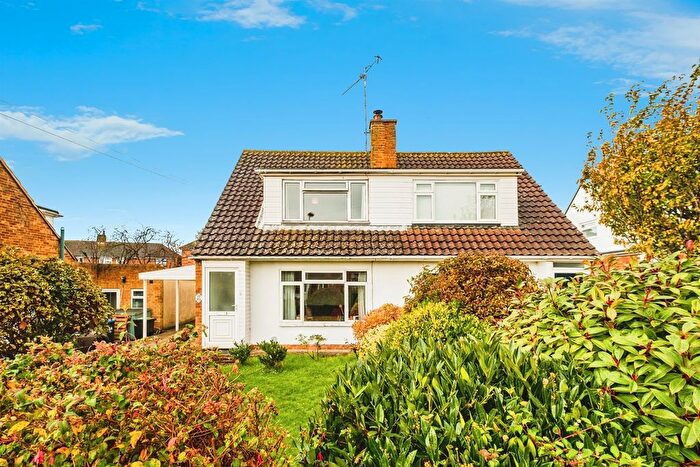 3 Bedroom Semi-Detached House For Sale In Quantock Road, Worthing, BN13