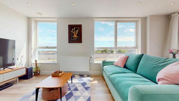 3 Bedroom Flat To Rent In Montmorency Gardens, London, N11