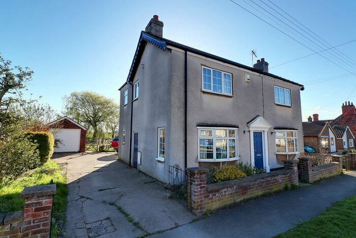 4 Bedroom Detached House For Sale In Kings Road, Barnetby, DN38