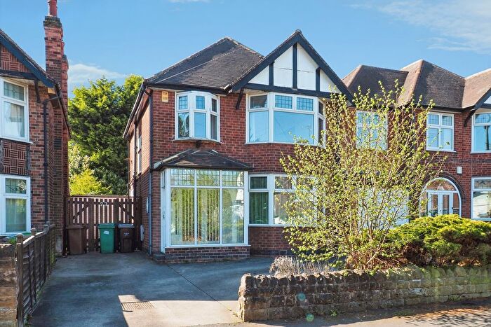 3 Bedroom Detached House For Sale In Charnock Avenue, Wollaton, Nottingham, NG8