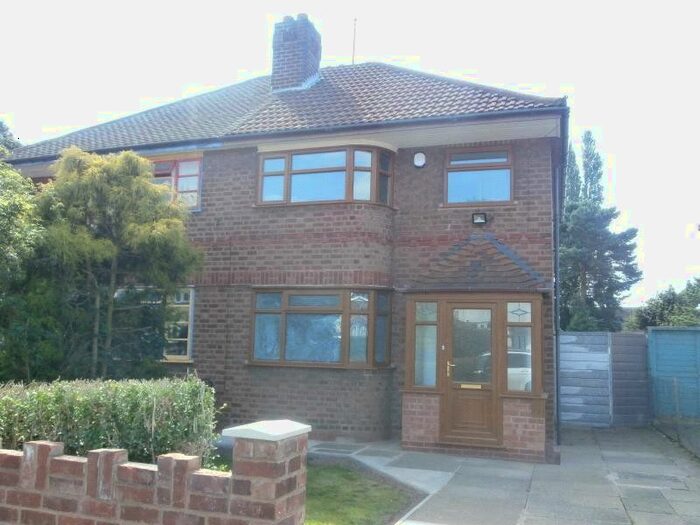 3 Bedroom Semi-Detached House To Rent In Southbourne Road, Wolverhampton, West Midlands, WV10