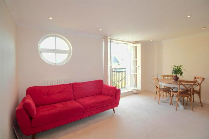 1 Bedroom Flat To Rent In Bascombe Street, London, SW2