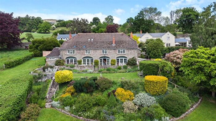 3 Bedroom Detached House For Sale In Gwernvale, Brecon Road, Crickhowell, Powys, NP8