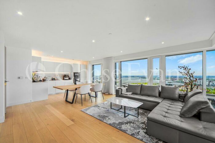 2 Bedroom Duplex To Rent In Norton House, Royal Arsenal Riverside, Woolwich, SE18