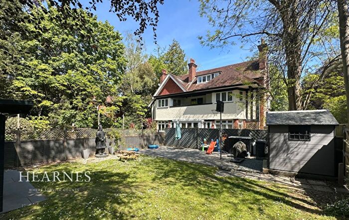 3 Bedroom Flat For Sale In Talbot Avenue, Talbot Woods, Bournemouth, BH3