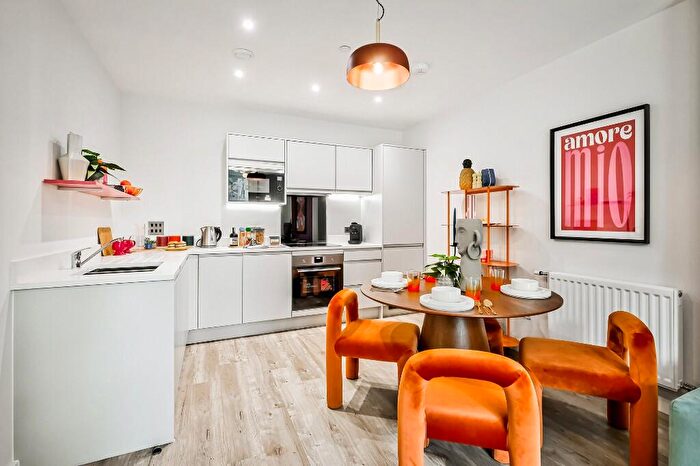 1 Bedroom Apartment For Sale In Goodmayes, Ilford, IG3