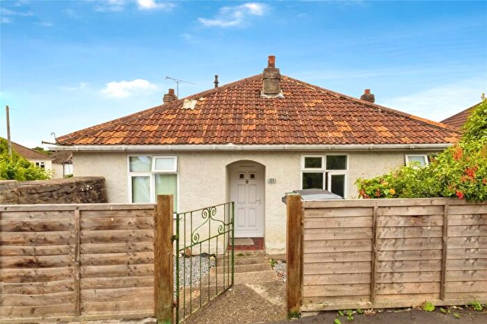 3 Bedroom Bungalow For Sale In Ponsford Road, Bristol, BS4