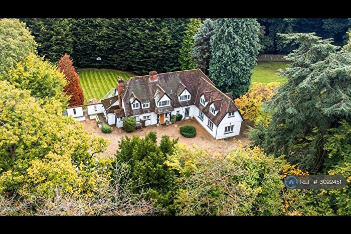 7 Bedroom Detached House To Rent In Darby Drive, Welwyn, AL6