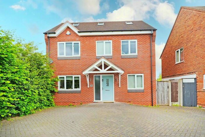4 Bedroom Detached House To Rent In Marsh Lane, Solihull, B92