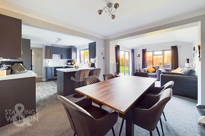 4 Bedroom Detached House For Sale In Church Meadow, Alpington, Norwich, NR14
