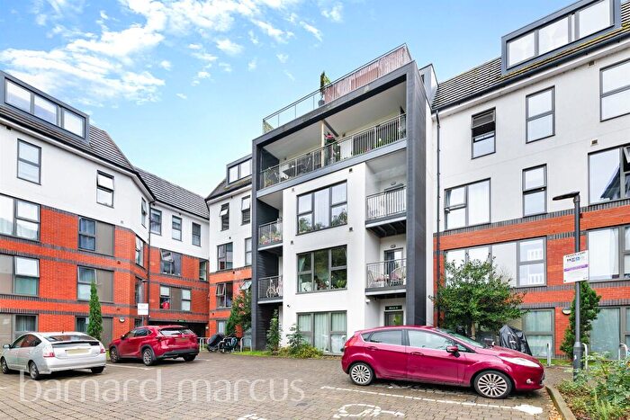 2 Bedroom Flat For Sale In Mill Green Road, Mitcham, CR4