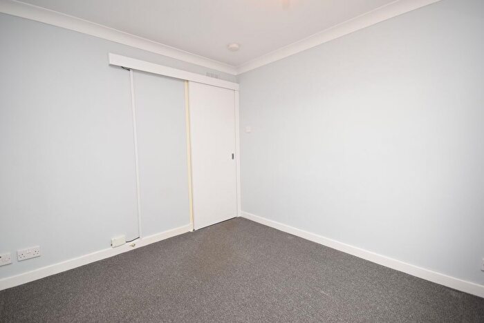 1 Bedroom Flat For Sale In Muirton Place, Perth, PH1