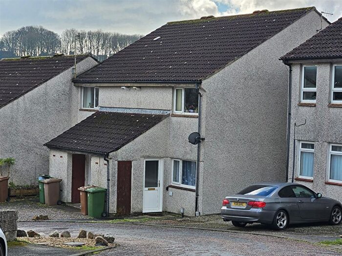 1 Bedroom Flat For Sale In Lavington Close, Plympton, Plymouth, PL7