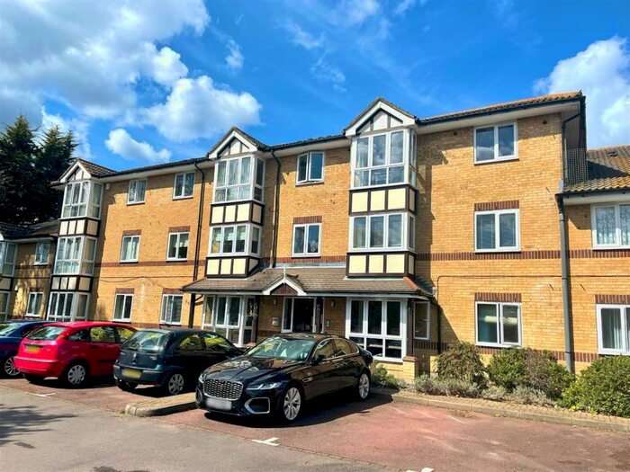 1 Bedroom Flat To Rent In Edison Road, Welling, DA16