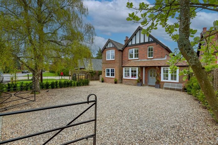 4 Bedroom Detached House For Sale In Penn Street, Amersham, HP7