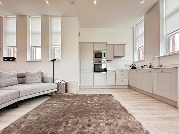 1 Bedroom Apartment For Sale In Huxley Way, Gosport, Hampshire, PO12