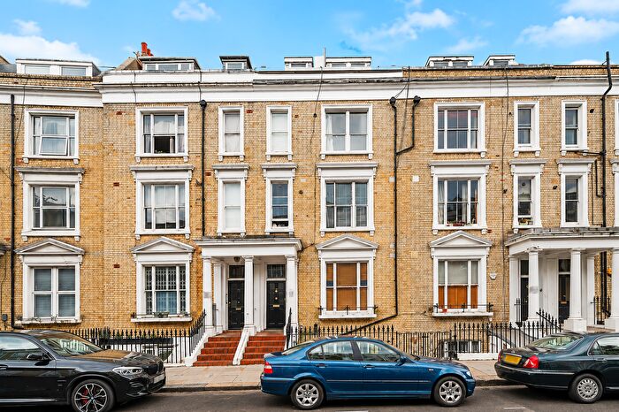 1 Bedroom Maisonette For Sale In Eardley Crescent, London, SW5