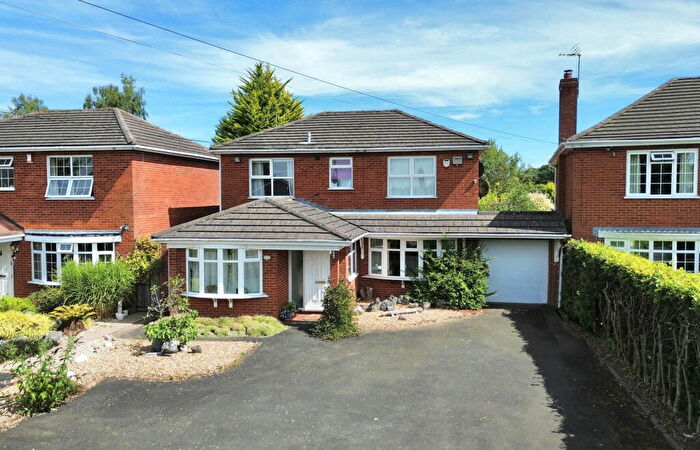 4 Bedroom Detached House For Sale In Shutt Lane, Earlswood, B94