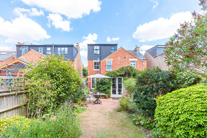 3 Bedroom Semi-Detached House To Rent In Stapleton Road, Oxford, OX3