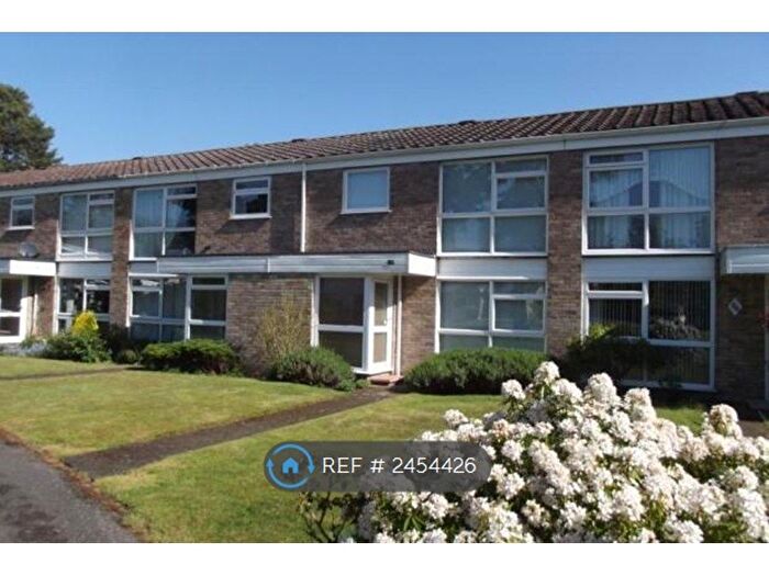 3 Bedroom Terraced House To Rent In Netherby Park, Weybridge, KT13