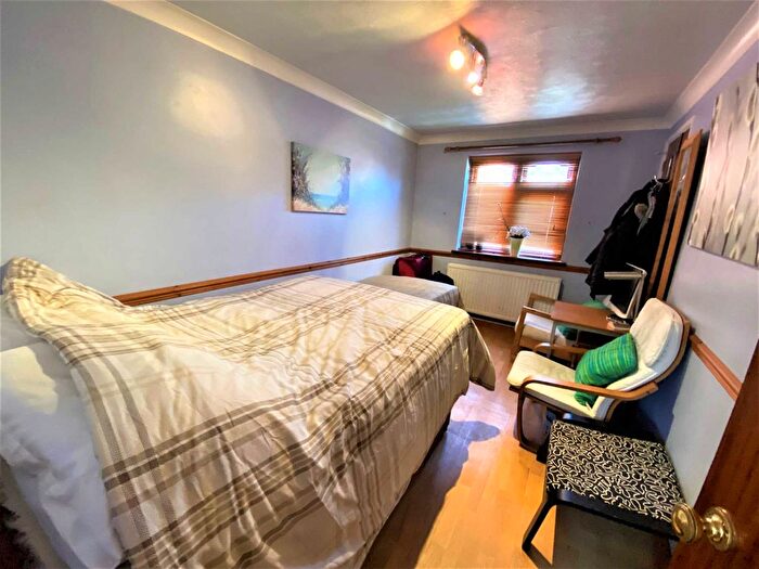 3 Bedroom Terraced House For Sale In Linton Gardens, Beckton, E6