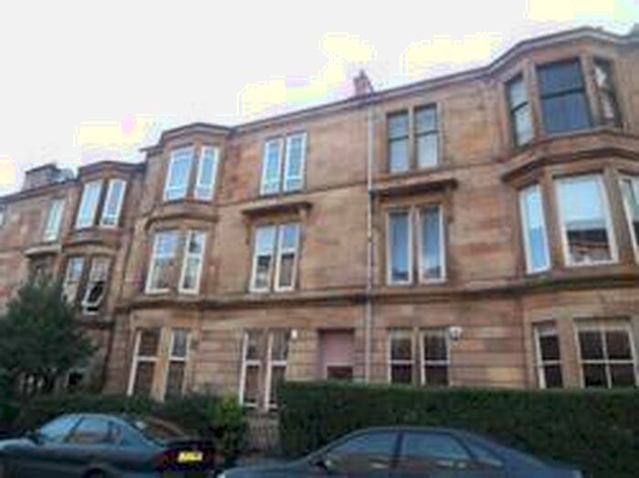 2 Bedroom Flat To Rent In Skirving Street Flat / At, G41