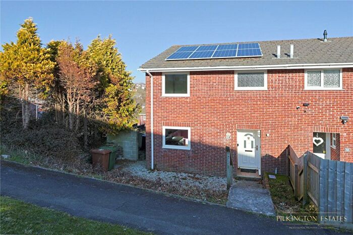 3 Bedroom End Of Terrace House For Sale In Hallerton Close, Plymouth, Devon, PL6