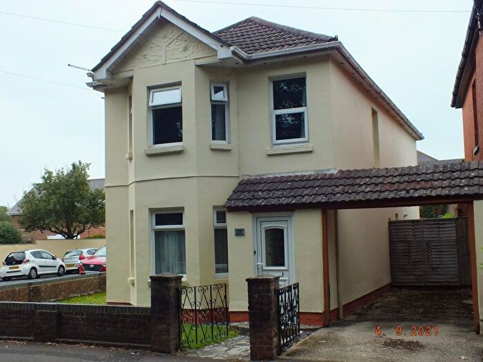 4 Bedroom Property To Rent In Alton Road, Bournemouth, BH10