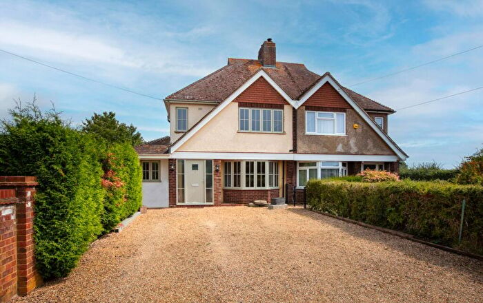 3 Bedroom Semi-Detached House For Sale In Priory Road, Campton, Shefford, SG17