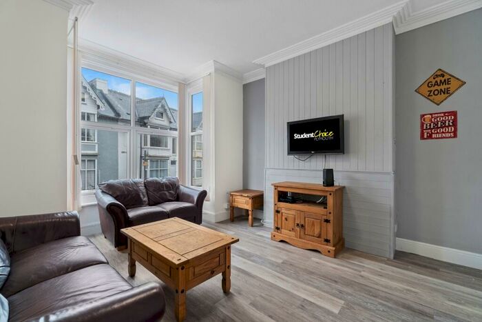 5 Bedroom Terraced House To Rent In Abingdon Road, Plymouth, Devon, PL4